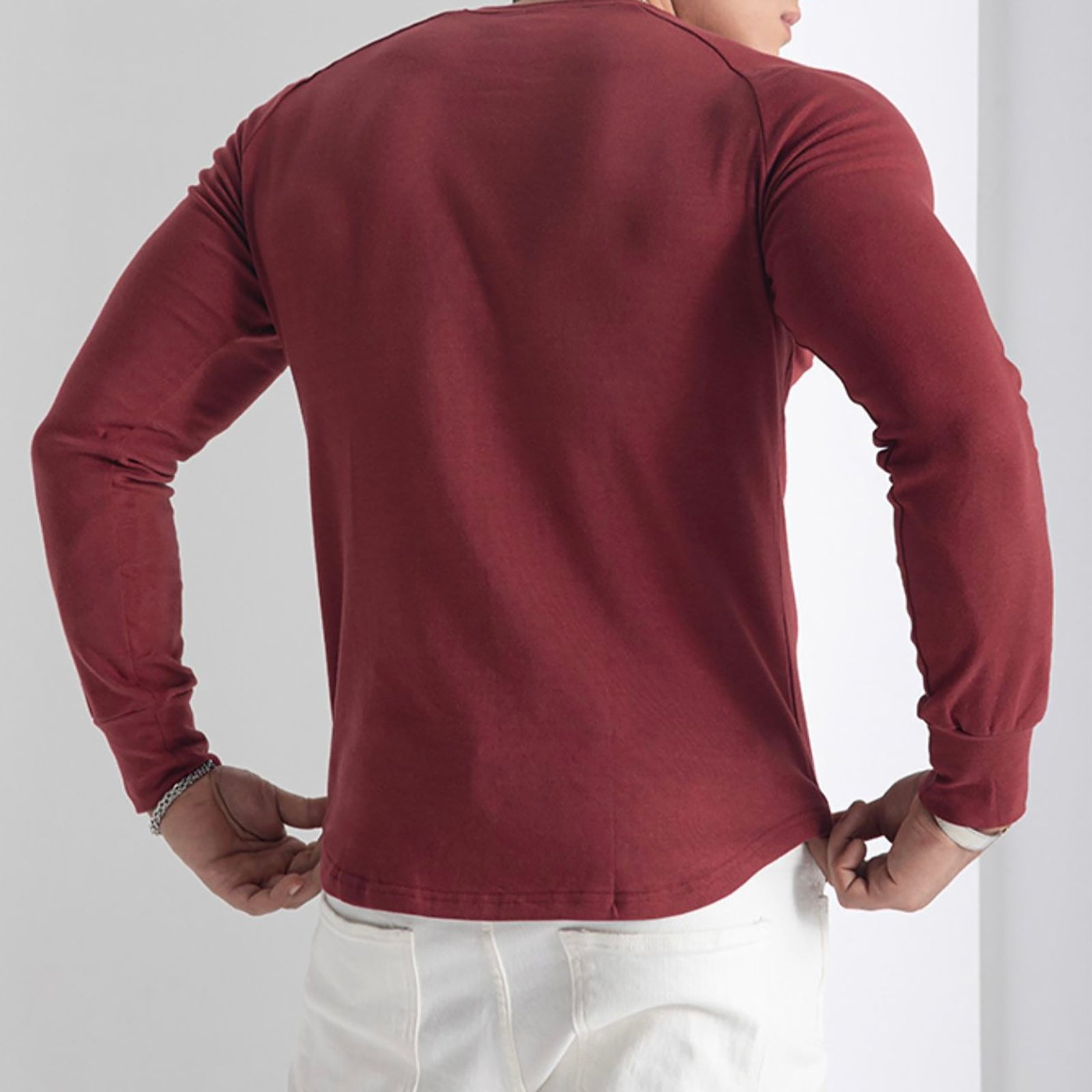 STRETCH RAGLAN LONG SLEEVE T-SHIRT